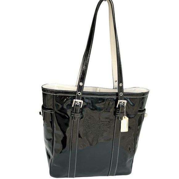 NEW Coach Vintage Patent Leather Embossed Logo Black Y2K Shoulder Bag Tote Bag - Picture 1 of 17